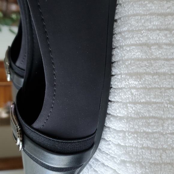 BARE TRAPS MEMORY FOAM SIZE 10 WIDE FLATS - Picture 6 of 12